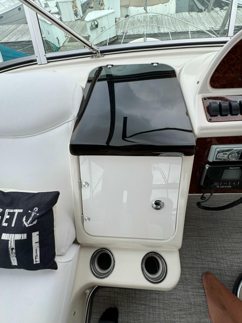 Slide: The Image of Maxum 4100 Sport Cruiser Bridge 1999 - 5556326