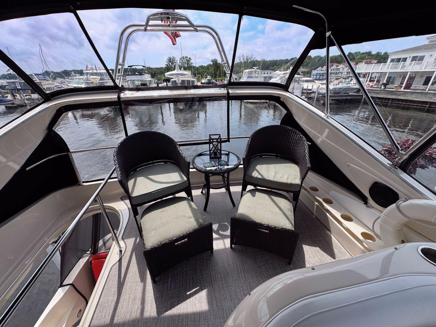 Slide: The Image of Maxum 4100 Sport Cruiser Bridge 1999 - 5556336