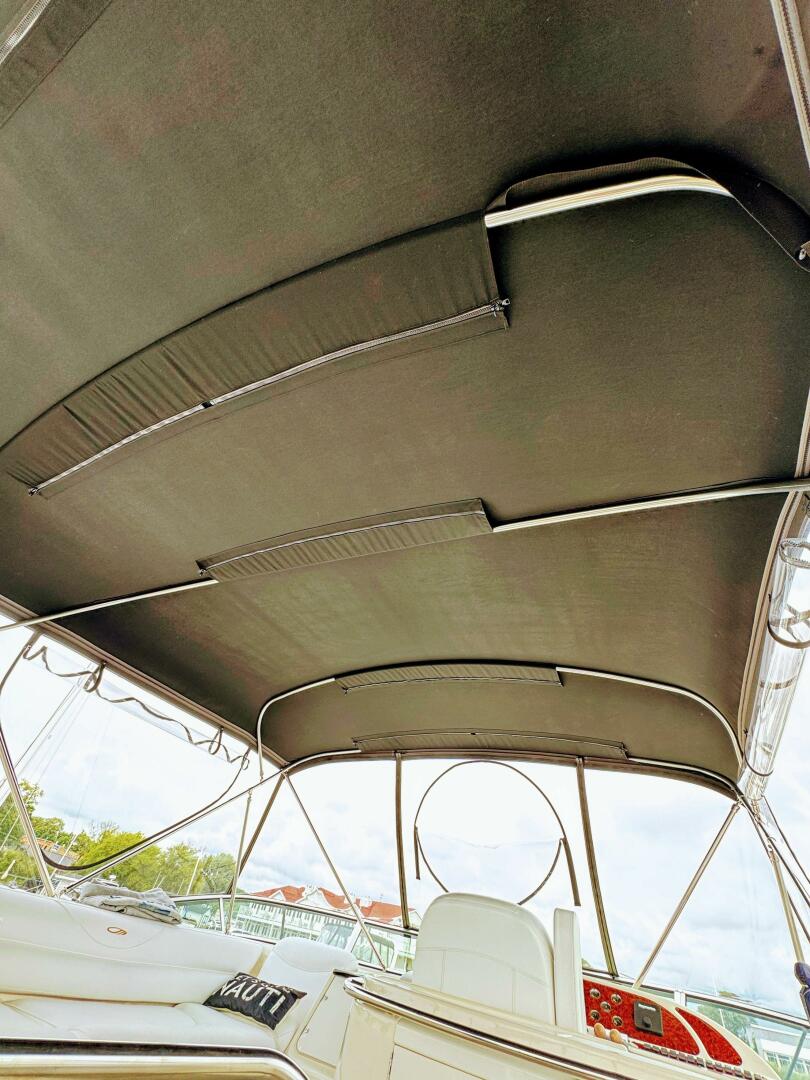 Slide: The Image of Maxum 4100 Sport Cruiser Bridge 1999 - 5556339