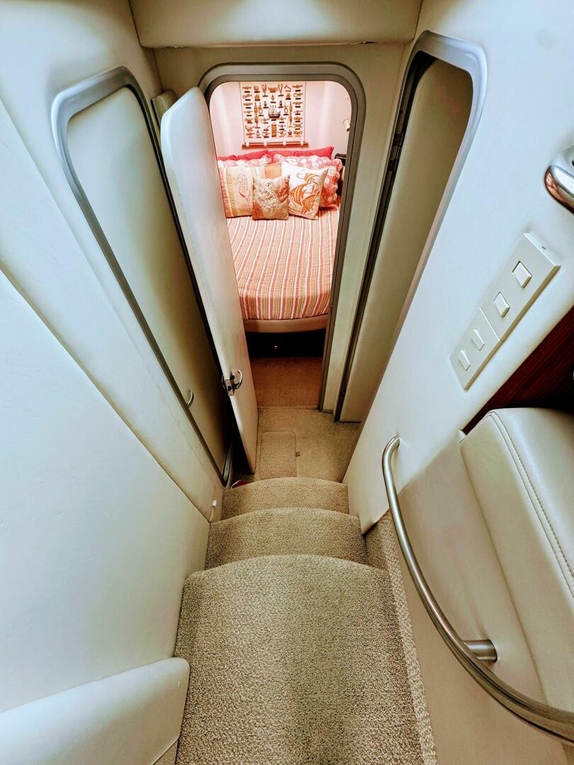 Slide: The Image of Maxum 4100 Sport Cruiser Bridge 1999 - 5556381