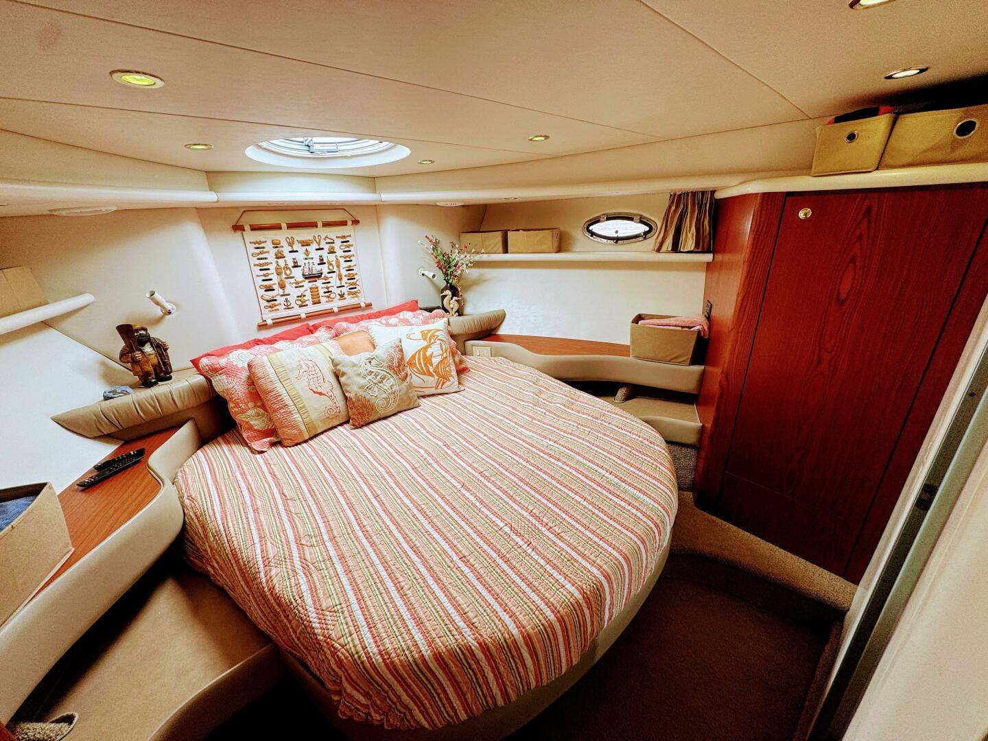 Slide: The Image of Maxum 4100 Sport Cruiser Bridge 1999 - 5556385