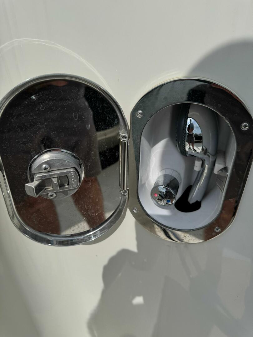 Slide: The Image of Maxum 4100 Sport Cruiser Bridge 1999 - 5556403