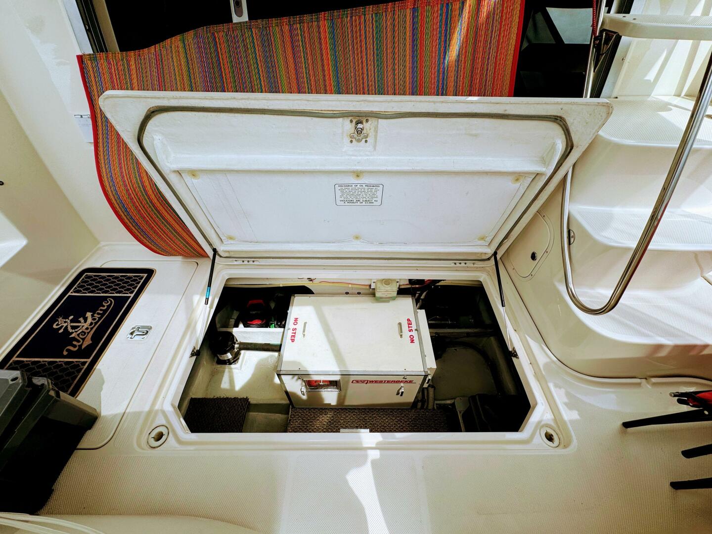 Slide: The Image of Maxum 4100 Sport Cruiser Bridge 1999 - 5556405