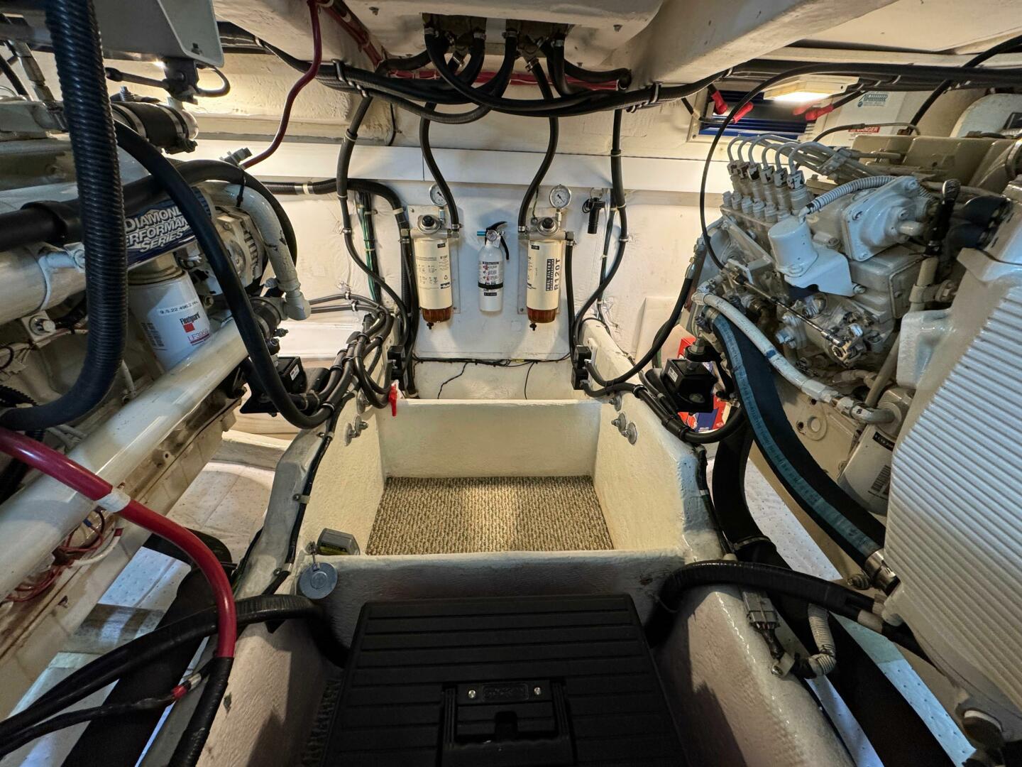 Slide: The Image of Maxum 4100 Sport Cruiser Bridge 1999 - 5556416