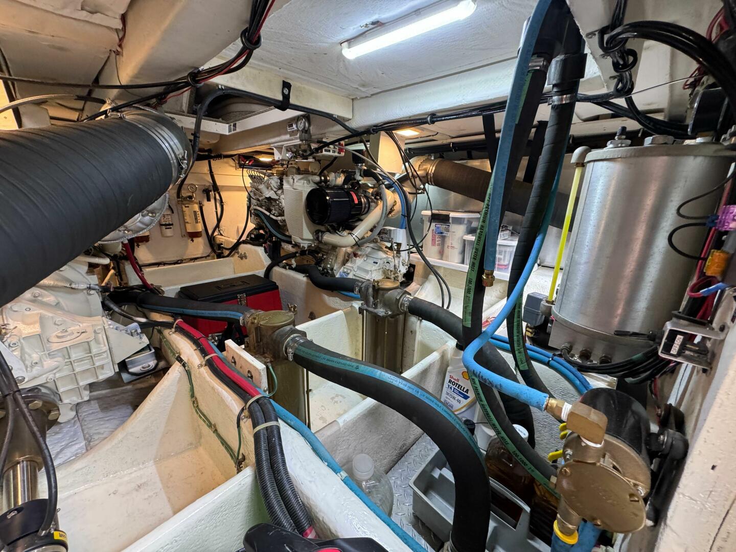 Slide: The Image of Maxum 4100 Sport Cruiser Bridge 1999 - 5556420