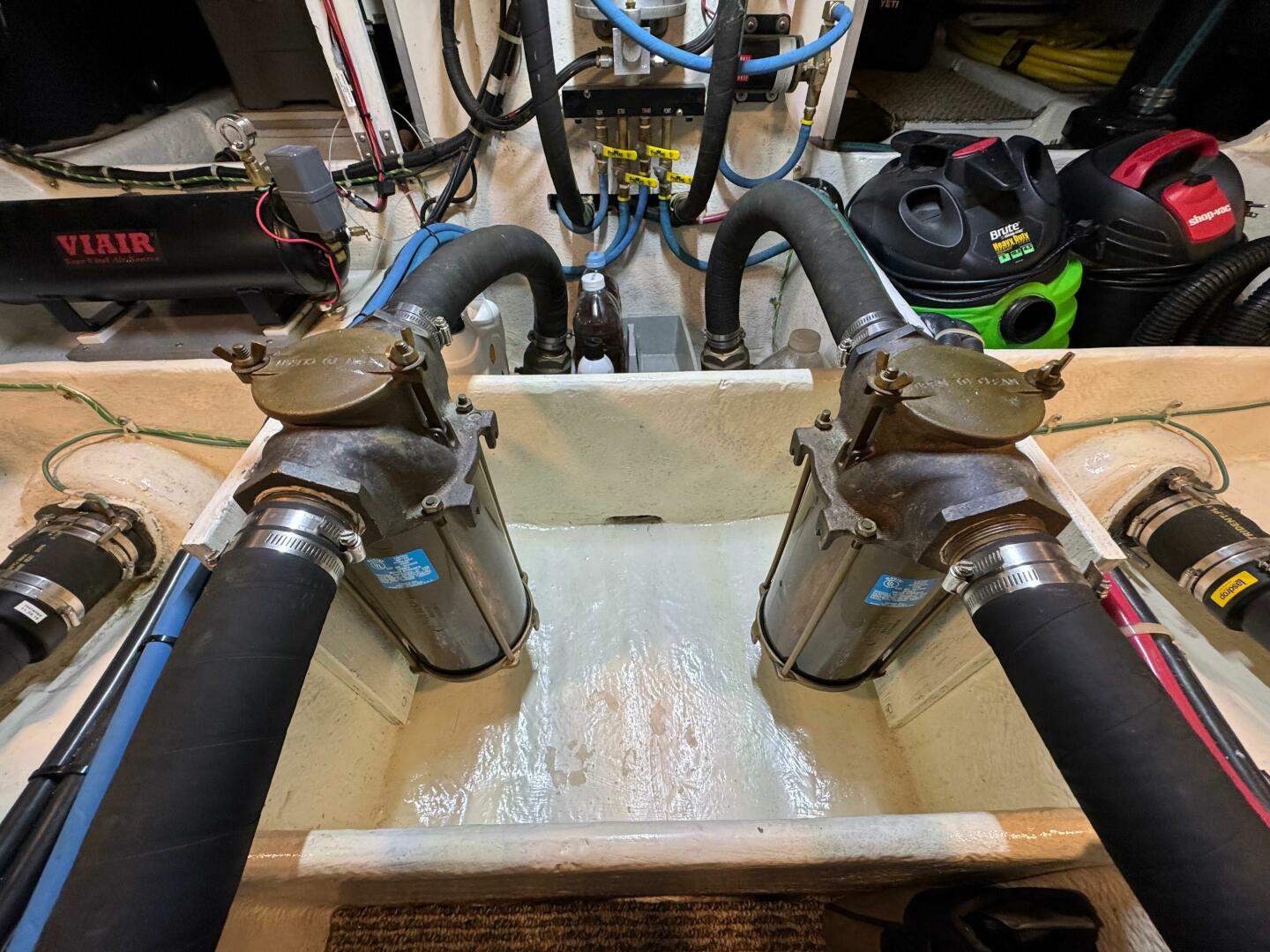 Slide: The Image of Maxum 4100 Sport Cruiser Bridge 1999 - 5556431