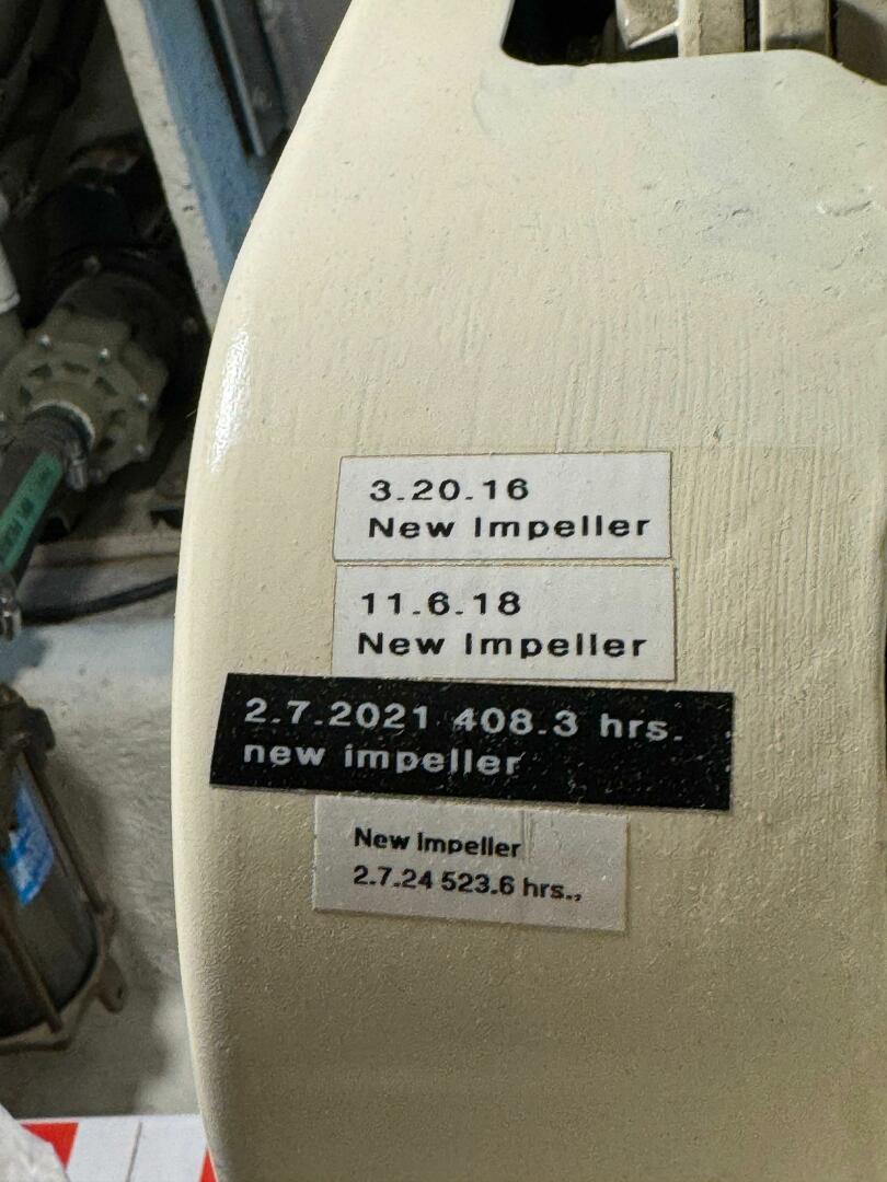 Slide: The Image of Maxum 4100 Sport Cruiser Bridge 1999 - 5556434