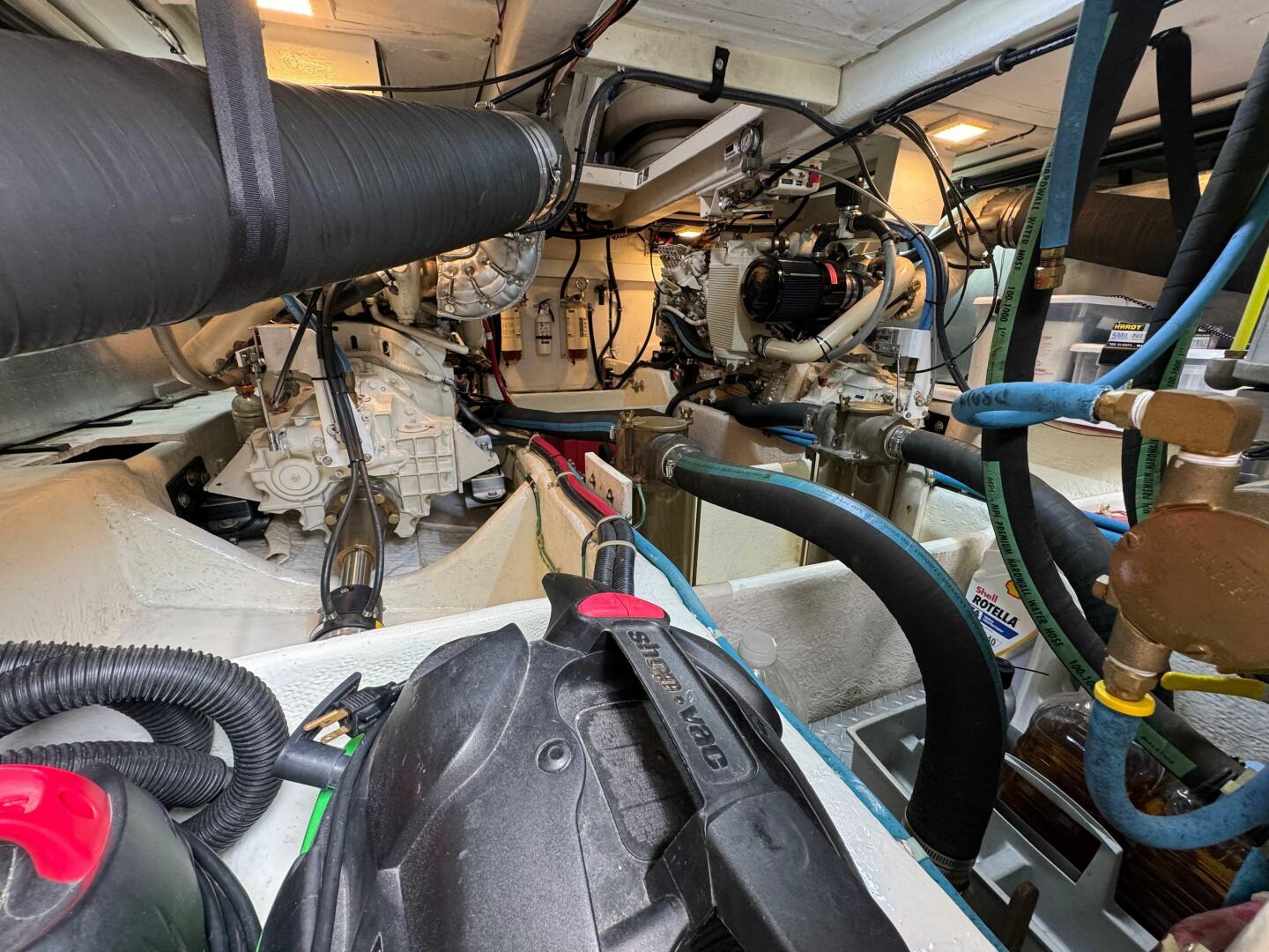 Slide: The Image of Maxum 4100 Sport Cruiser Bridge 1999 - 5556437