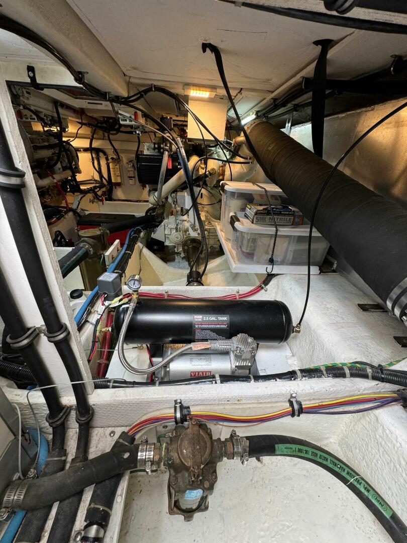 Slide: The Image of Maxum 4100 Sport Cruiser Bridge 1999 - 5556443