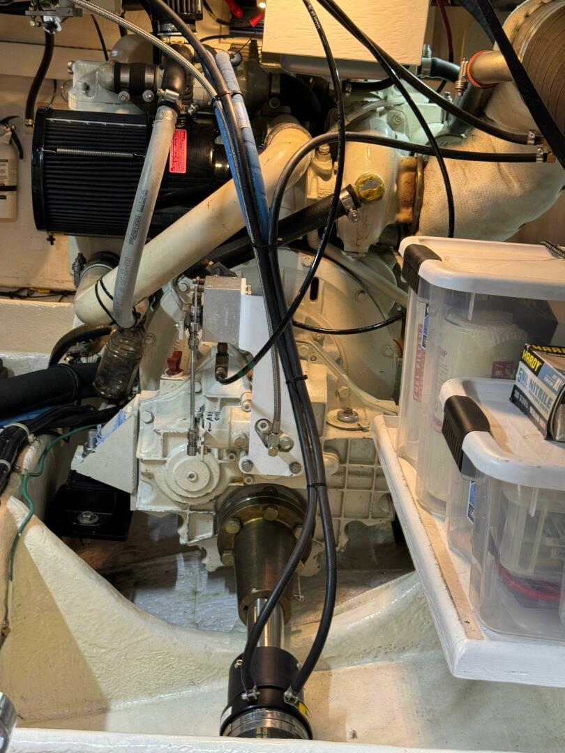 Slide: The Image of Maxum 4100 Sport Cruiser Bridge 1999 - 5556449