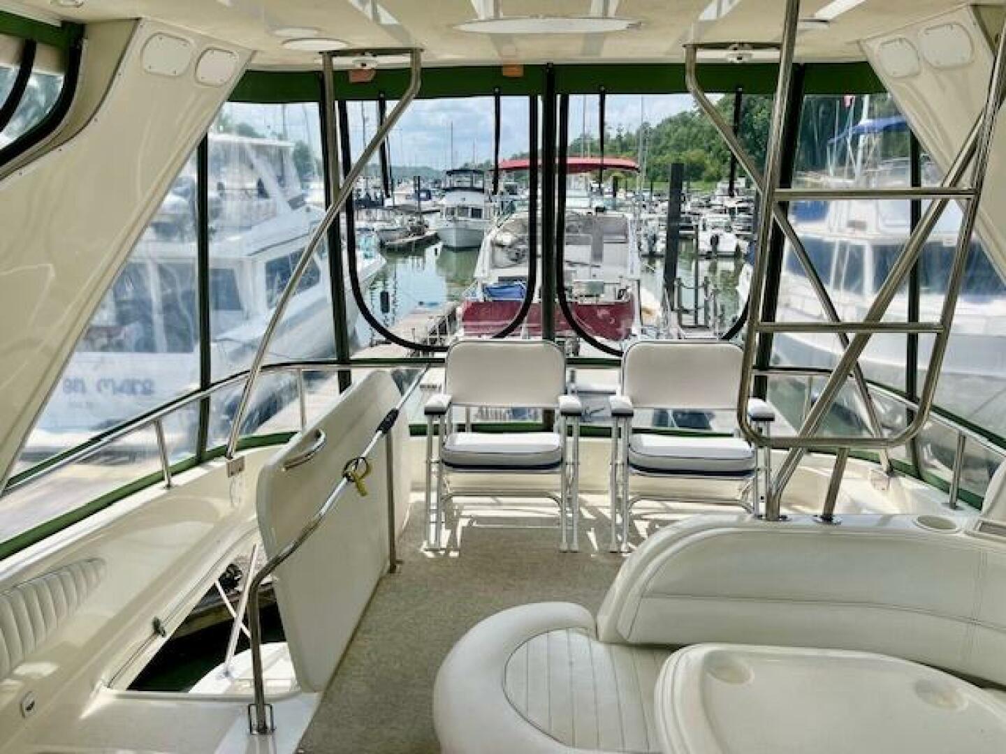 Slide: The Image of Flybridge back - 4578876