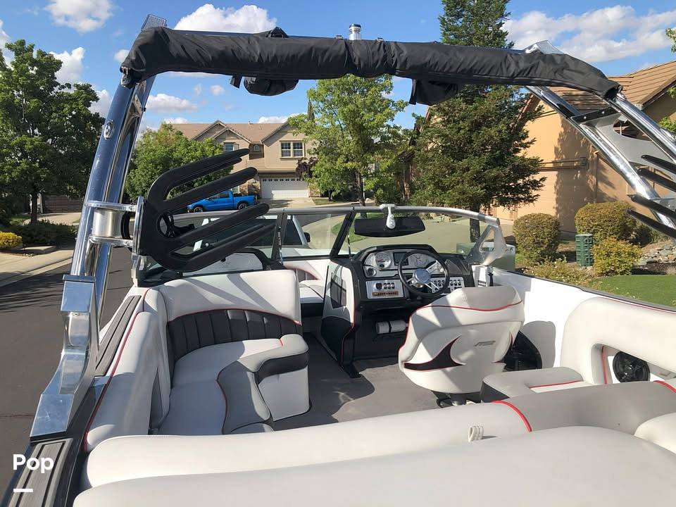 Slide: The Image of MB Sports B52 21 2016 - 15852755