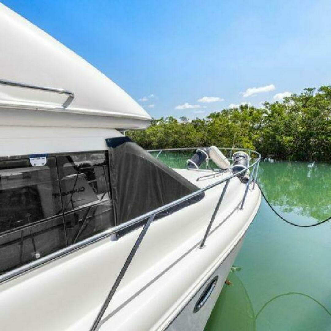 Slide: The Image of Meridian 341 Sedan 2004 - 5345025