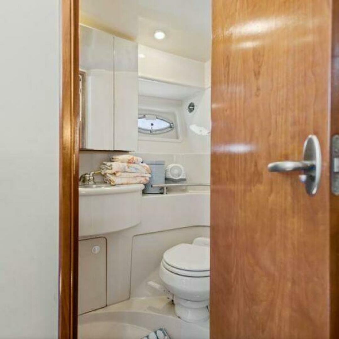 Slide: The Image of Meridian 341 Sedan 2004 - 5345052