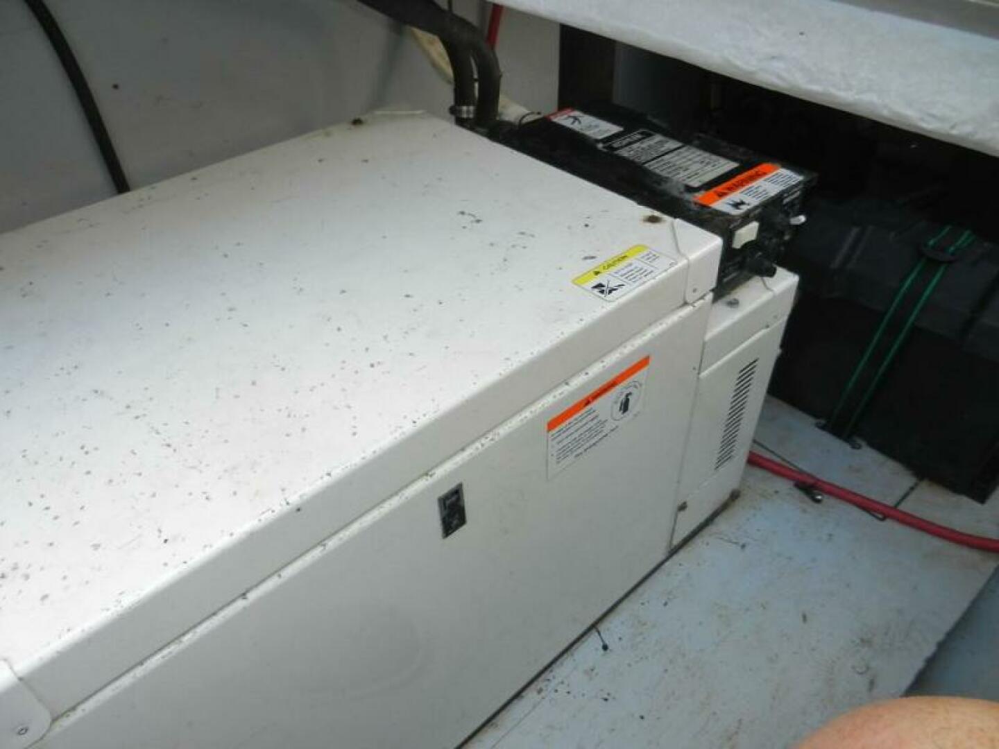 Slide: The Image of Meridian 341 Sedan 2004 - 5345077