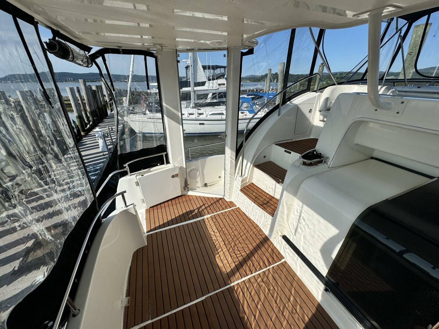 Slide: The Image of Meridian 368 Motor Yacht 2006 - 4548720