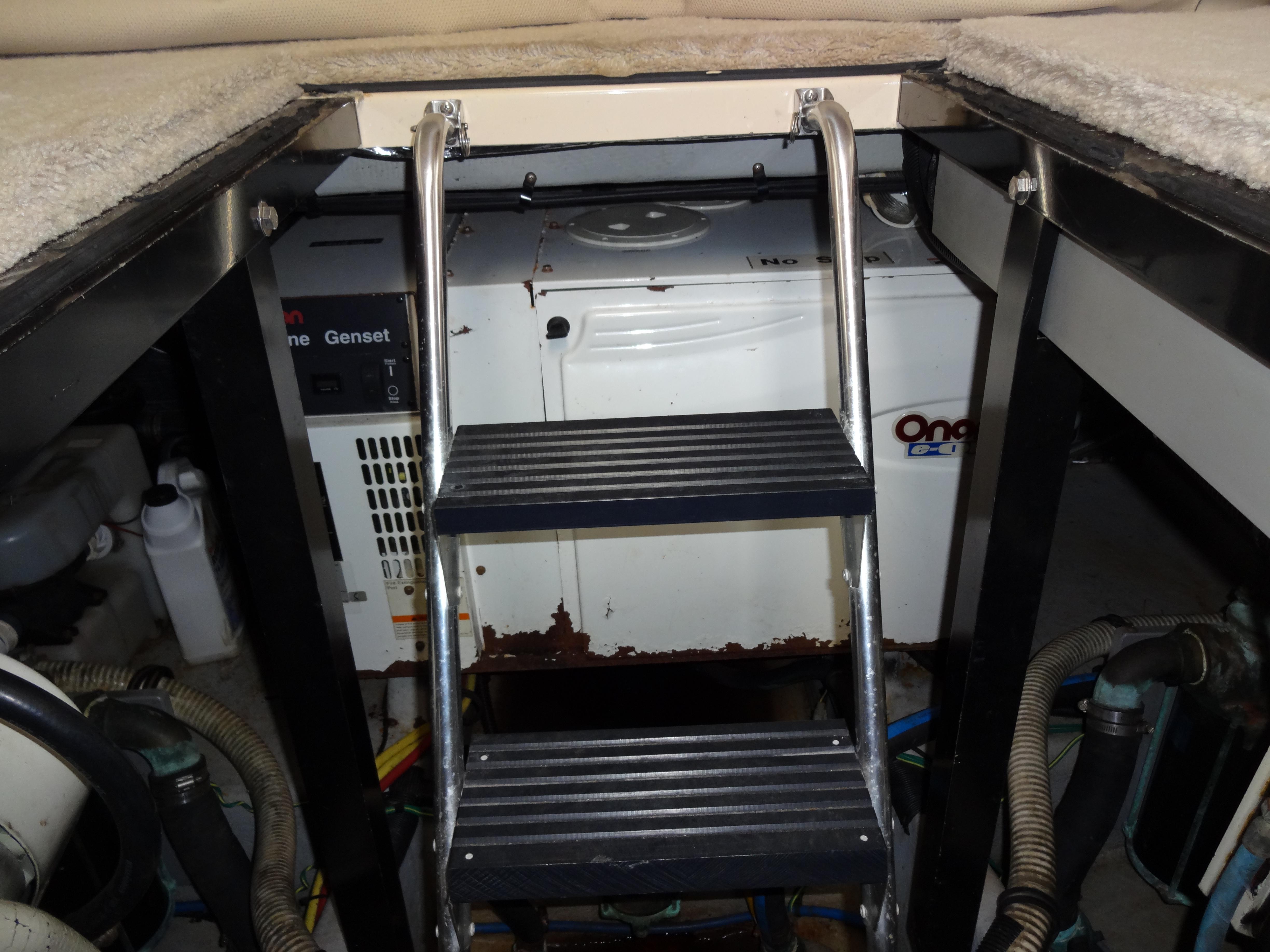 Slide: The Image of Meridian 408 Motoryacht 2004 - 74