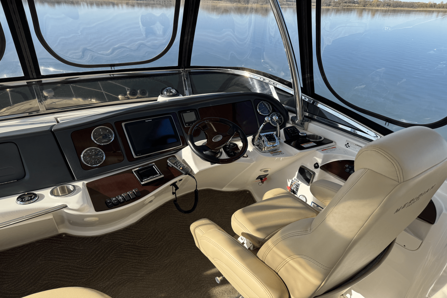 Slide: The Image of Meridian 441 2016 - 20