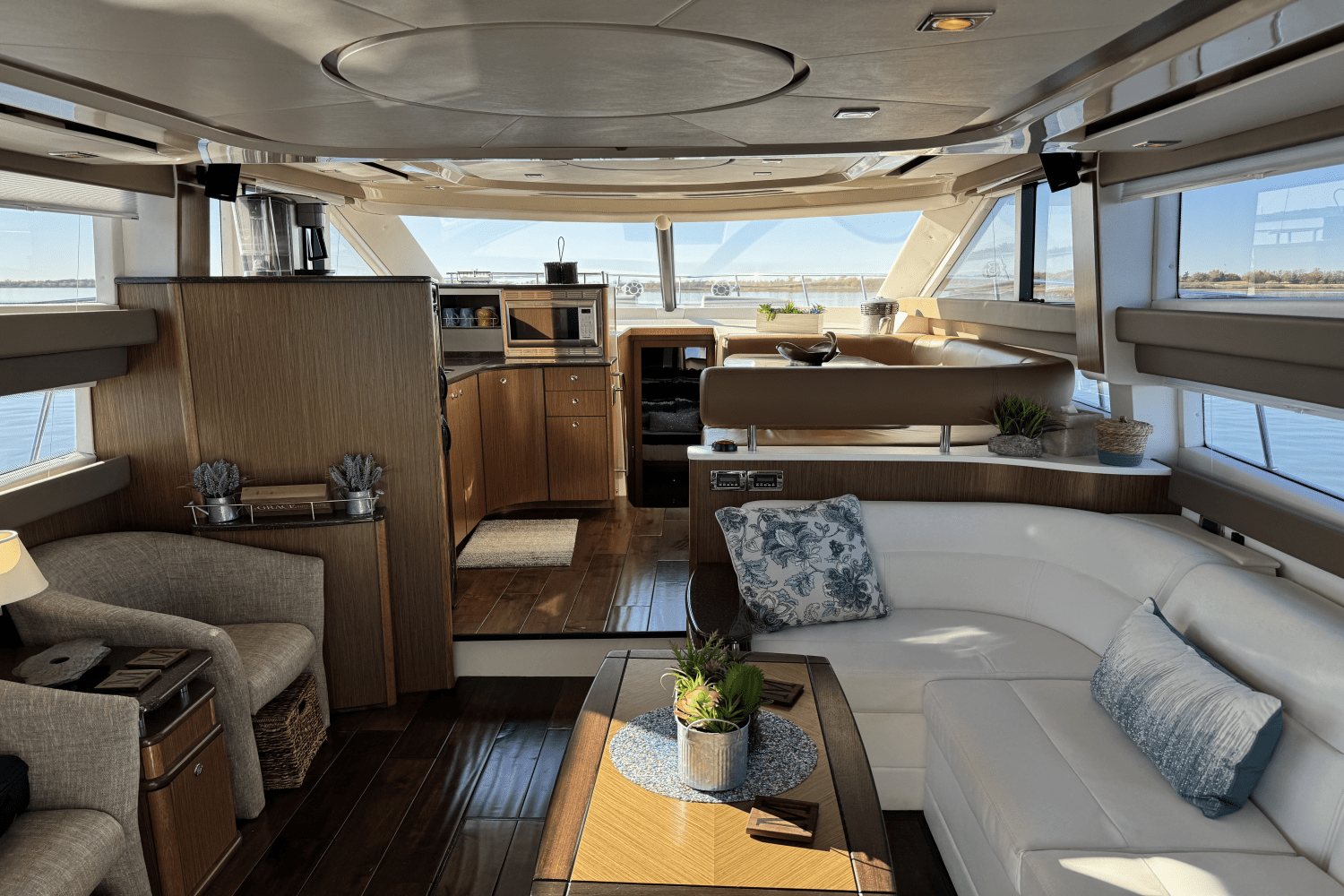 Slide: The Image of Meridian 441 2016 - 35