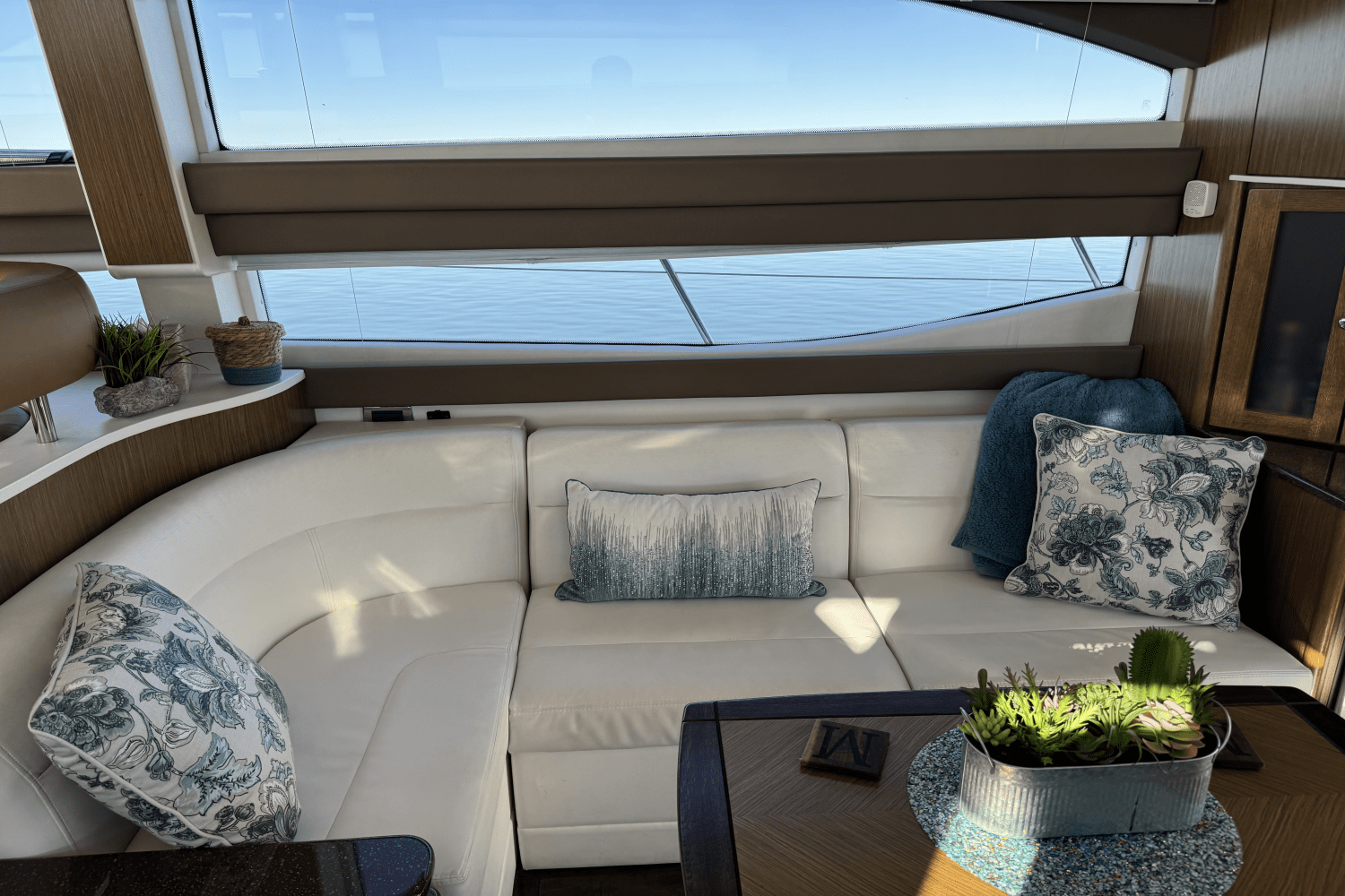 Slide: The Image of Meridian 441 2016 - 40