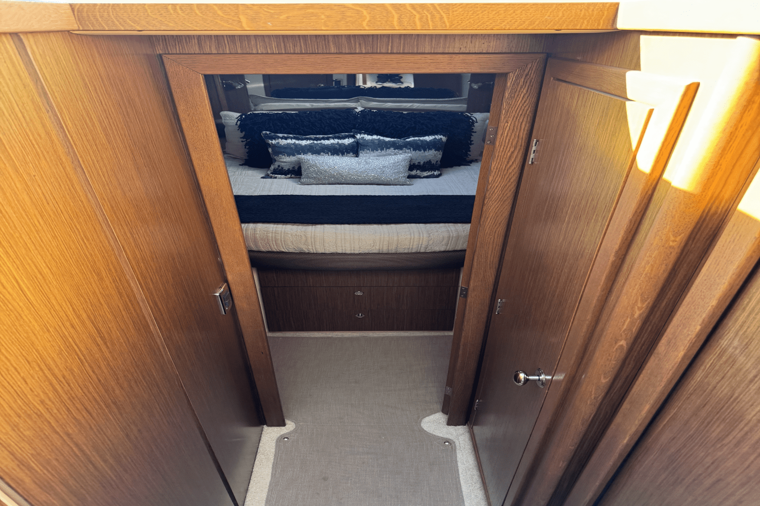 Slide: The Image of Meridian 441 2016 - 54