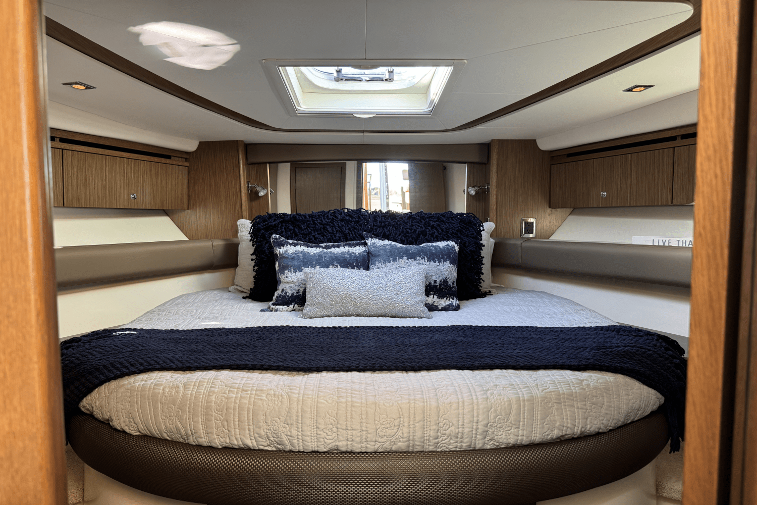 Slide: The Image of Meridian 441 2016 - 56