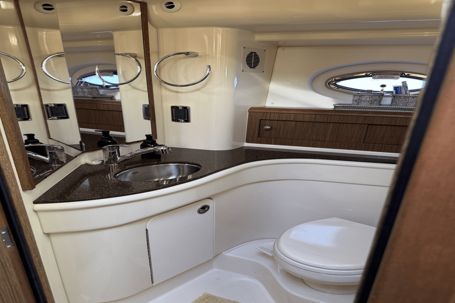 Slide: The Image of Meridian 441 2016 - 63