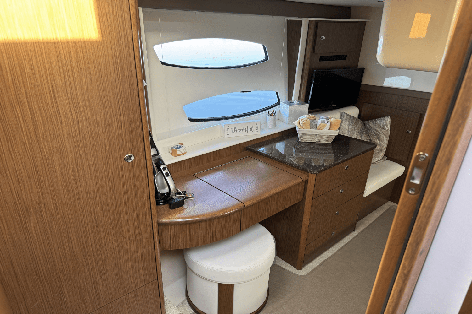 Slide: The Image of Meridian 441 2016 - 64