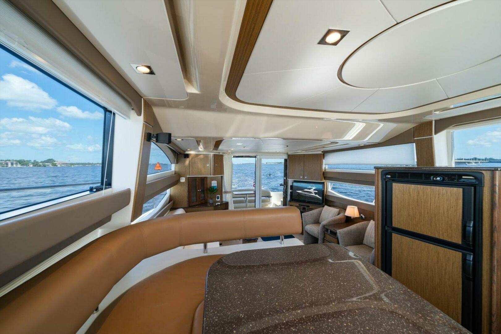 Slide: The Image of Meridian 441 Sedan 2015 - 5495952