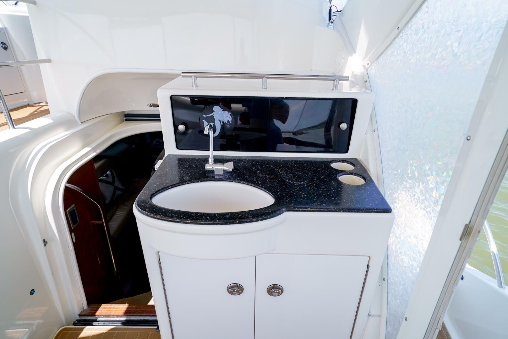 Slide: The Image of 2007 Meridian 459 Motor Yacht Poseidon's Mistress - 4435576