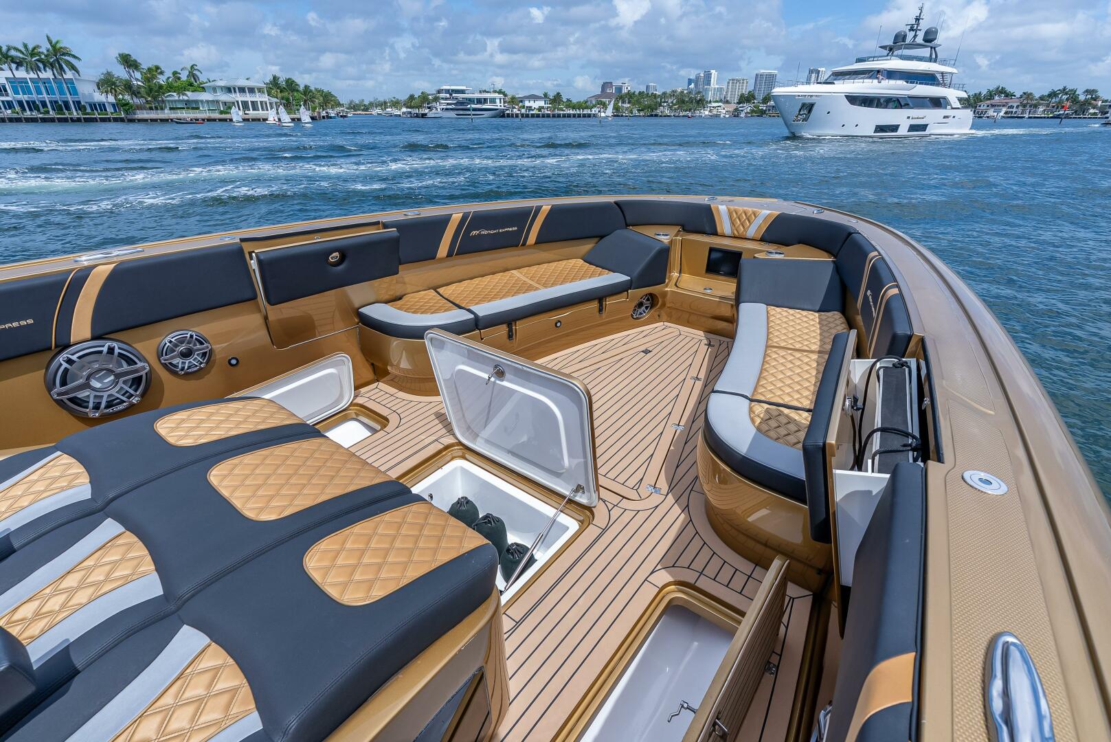 Slide: The Image of Midnight Express 43 Open 2023 - 5493271