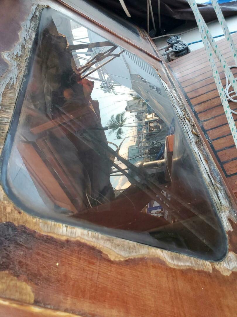 Slide: The Image of Miller Marine 44 1981 - 5011109
