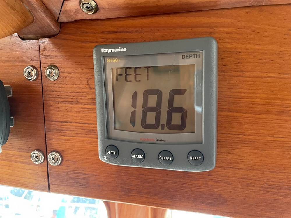 Slide: The Image of Miracle Marine 43 Trawler 1981 - 14956988
