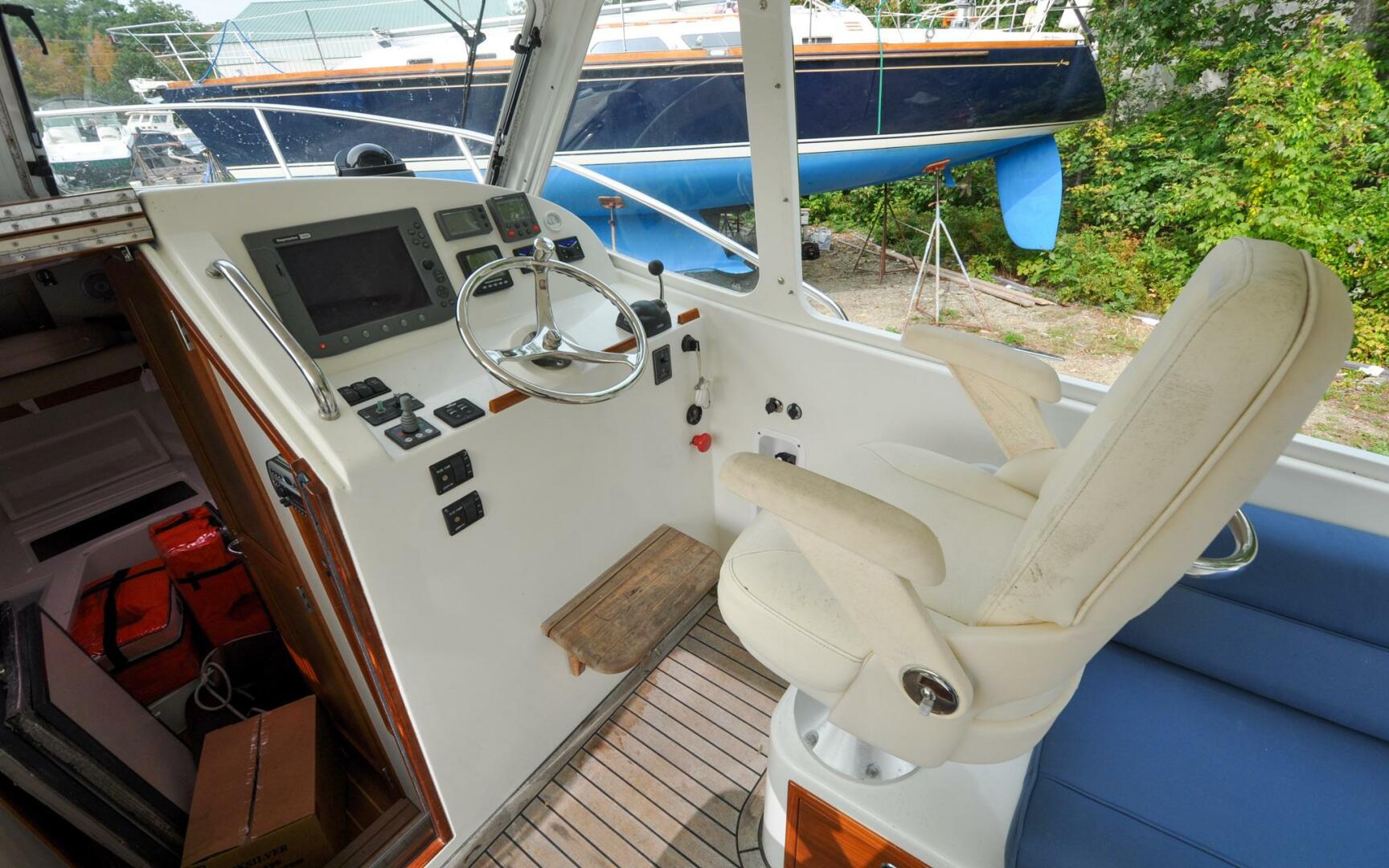 Slide: The Image of MJM 29z Downeast   Stepping Out   Offered For Sale080 - 27