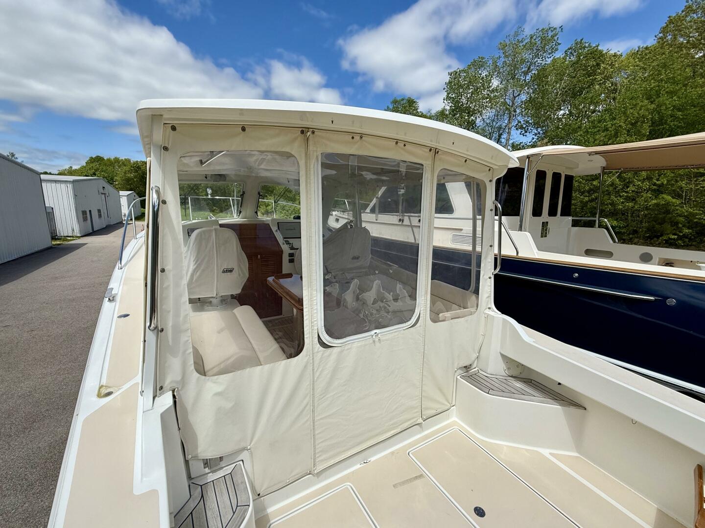 Slide: The Image of MJM 34z Downeast 2005 - 5343336