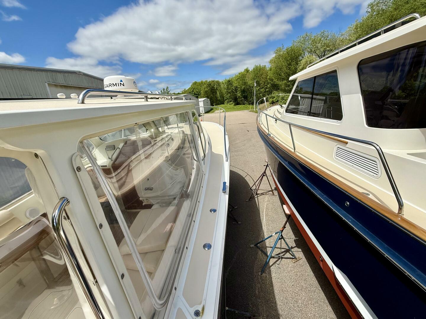 Slide: The Image of MJM 34z Downeast 2005 - 5343338