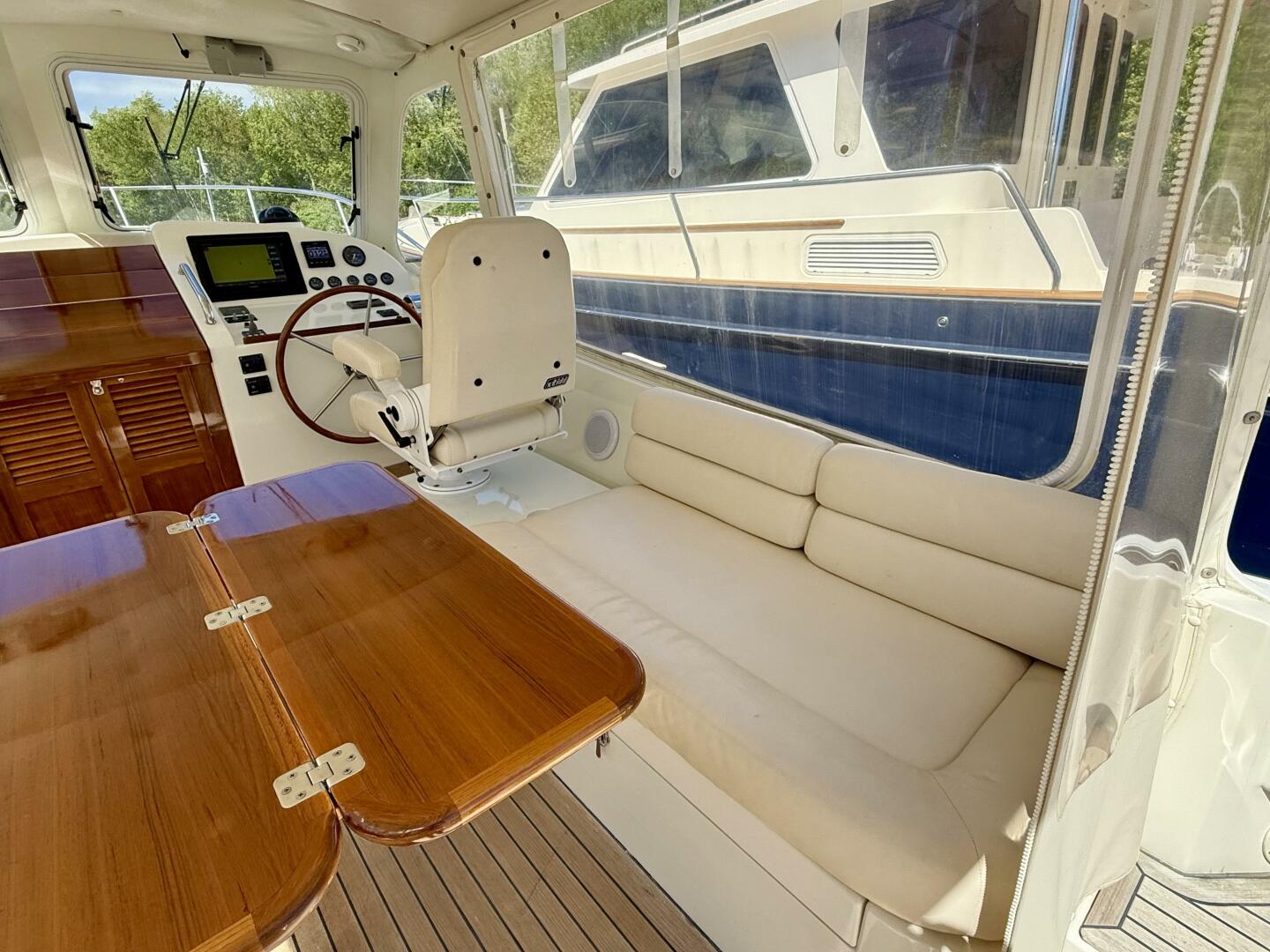 Slide: The Image of MJM 34z Downeast 2005 - 5343376