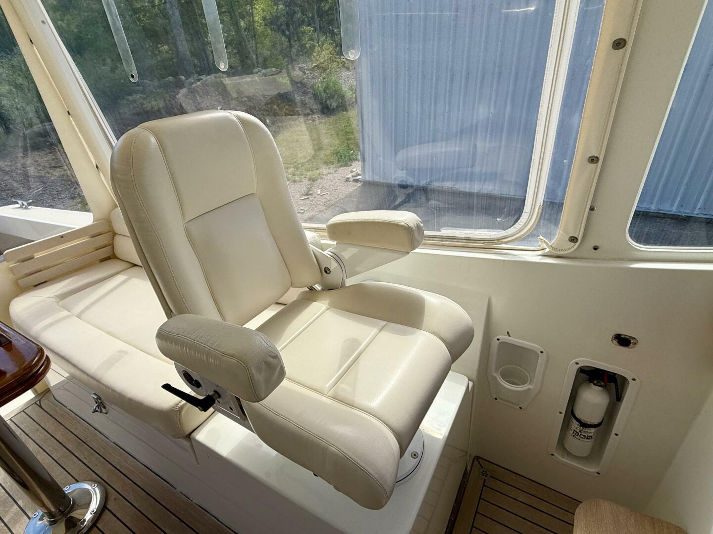 Slide: The Image of MJM 34z Downeast 2005 - 5343396