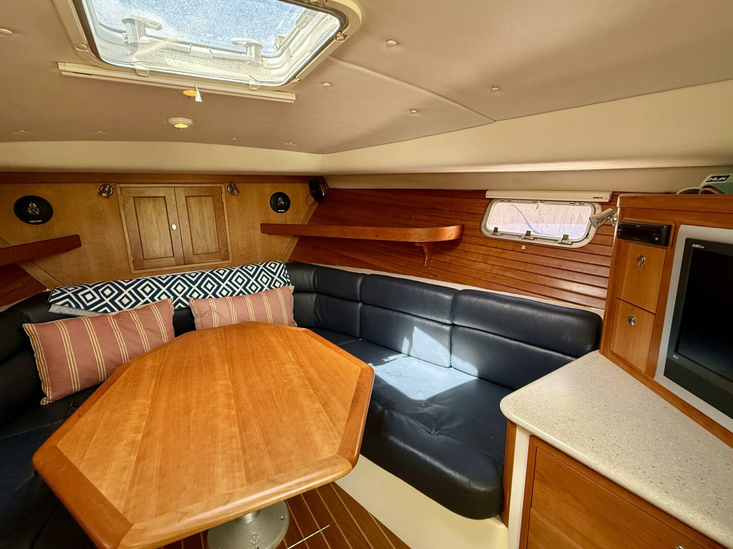 Slide: The Image of MJM 34z Downeast 2005 - 5343403