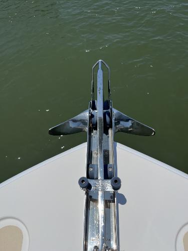 Slide: The Image of Anchor Launch w/Remote - 14