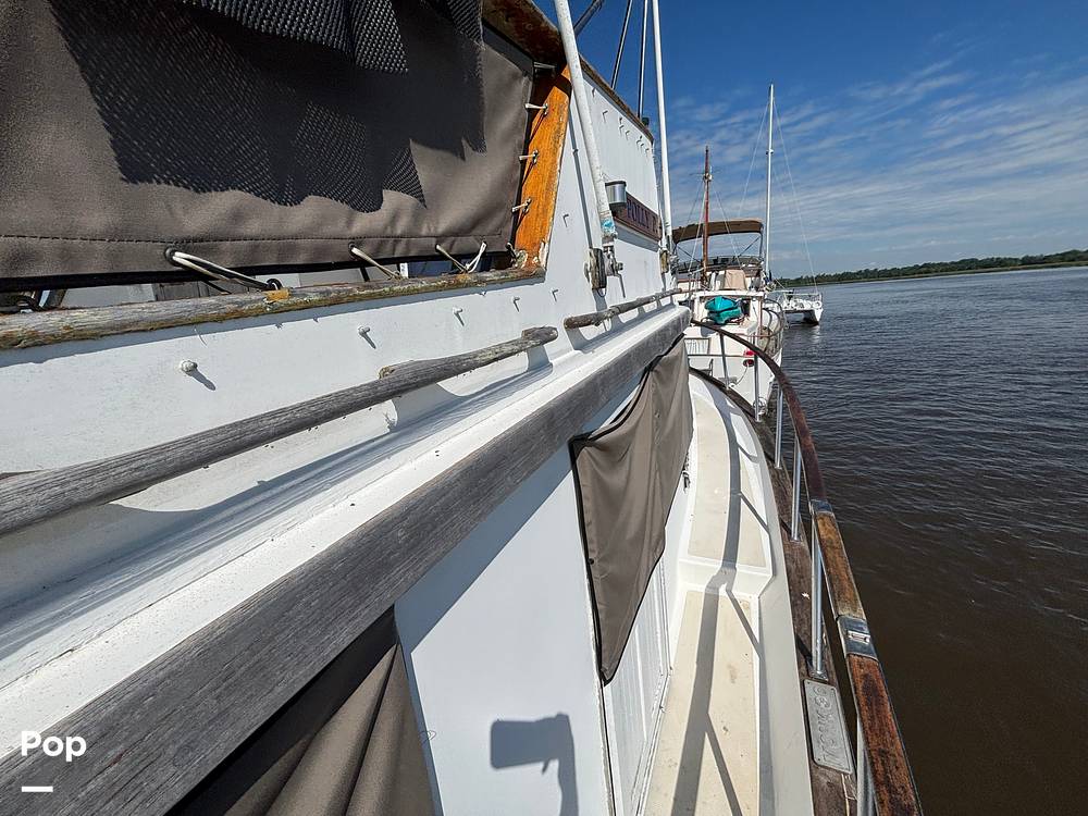 Slide: The Image of Monk 36 Trawler 1984 - 15460561