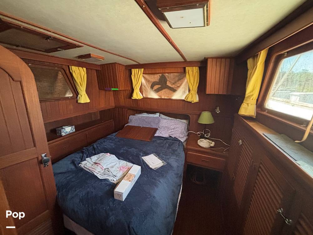 Slide: The Image of Monk 36 Trawler 1984 - 15460472