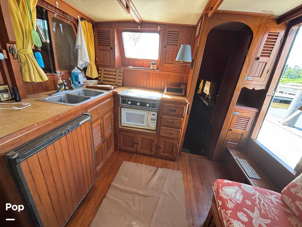 Slide: The Image of Monk 36 Trawler 1984 - 15460483