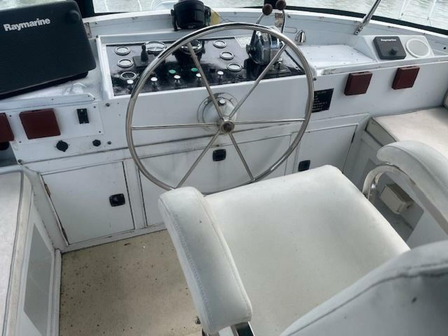 Slide: The Image of Monk 40 Trawler 1982 - 5191354