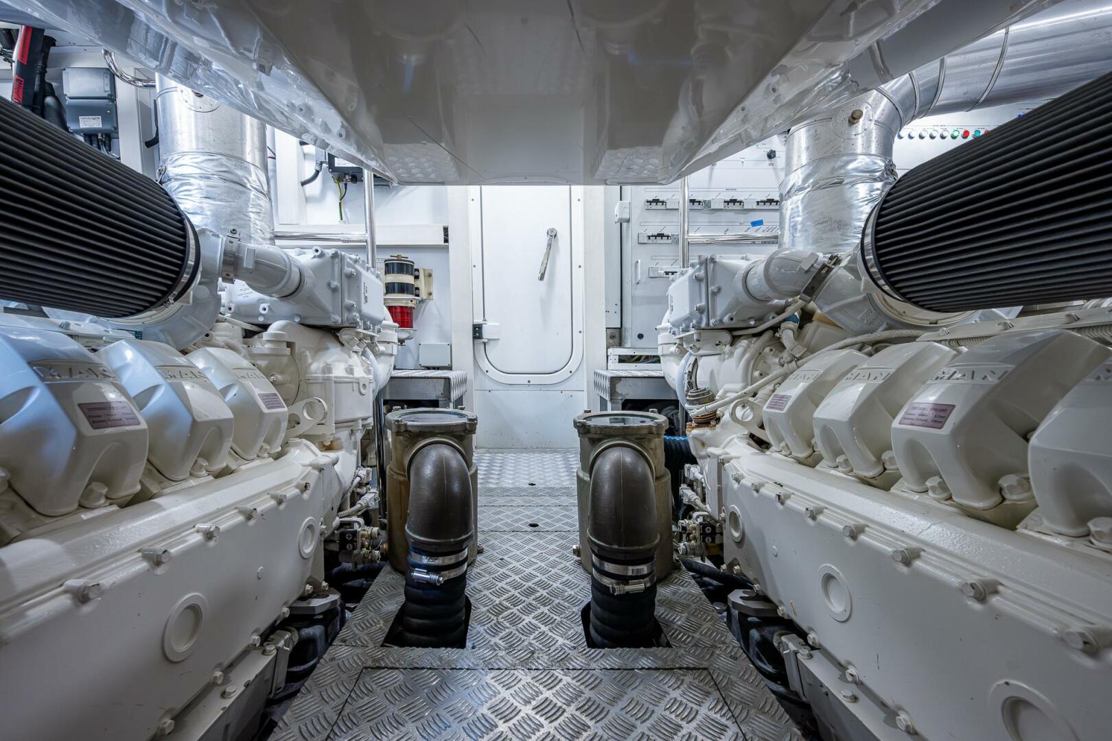 Slide: The Image of Monte Carlo Yachts 80 2017 - 4358981