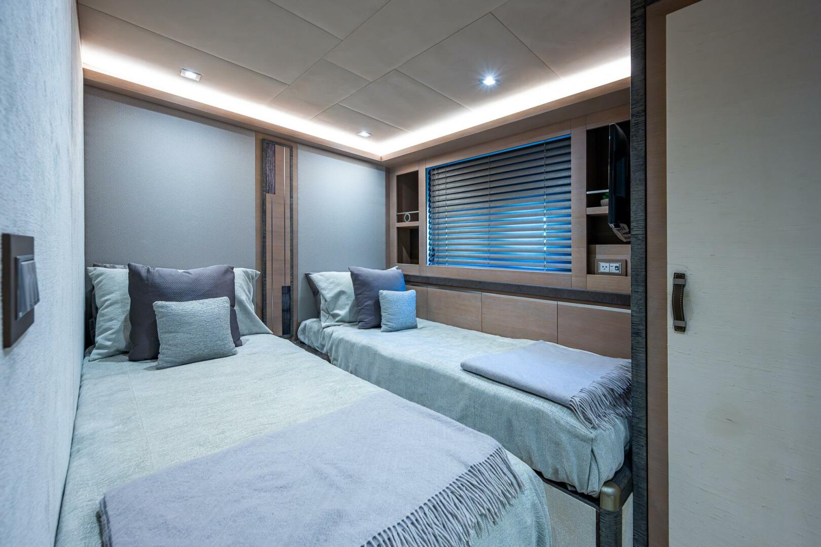 Slide: The Image of Monte Carlo Yachts 80 2017 - 4359010