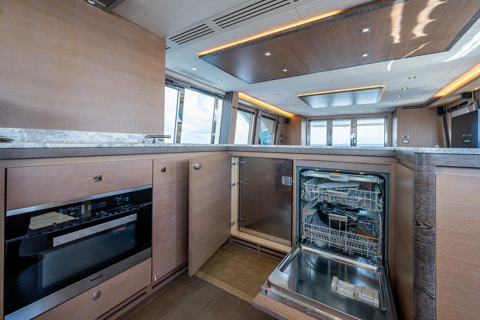 Slide: The Image of Monte Carlo Yachts 80 2017 - 4359067