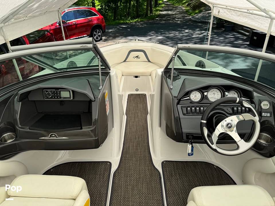 Slide: The Image of Monterey 204 FS 2015 - 15495484