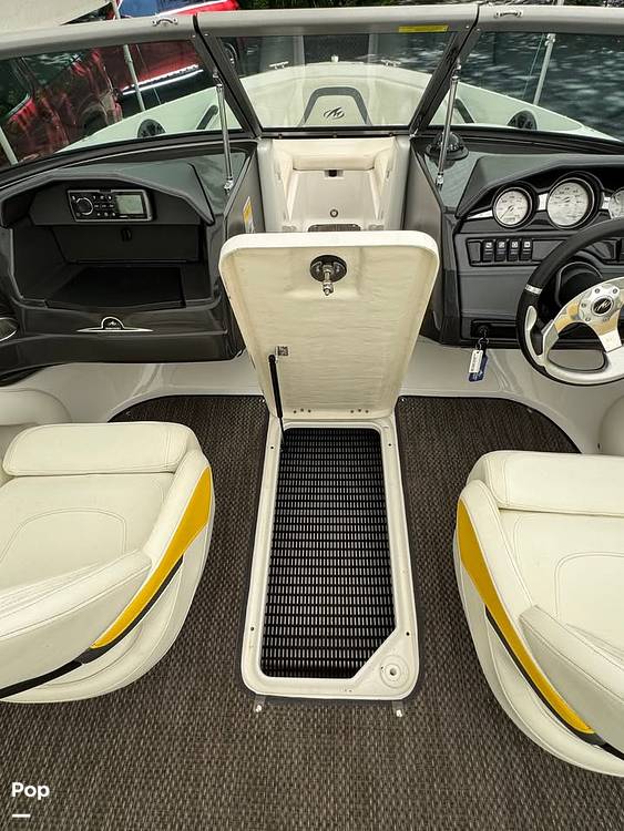 Slide: The Image of Monterey 204 FS 2015 - 15495492