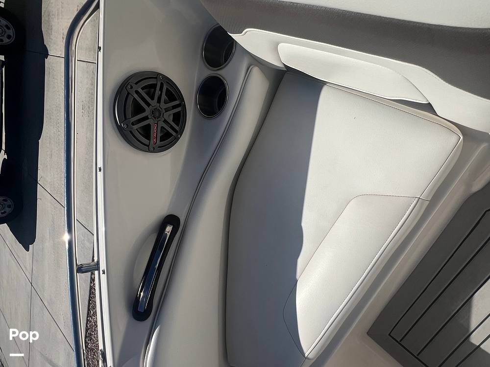Slide: The Image of Bow Seating - 41